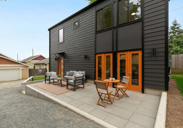 Property at 10508 Linden Ave N, Seattle, WA 98133, 2 beds, 1.5 baths