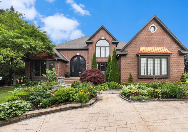 Property at 50530 Hunters Creek Trl, Shelby Twp, MI 48317, 4 beds, 3.5 baths