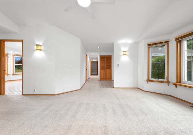 Photo of 5788 Hannegan Rd, Bellingham, WA 98226