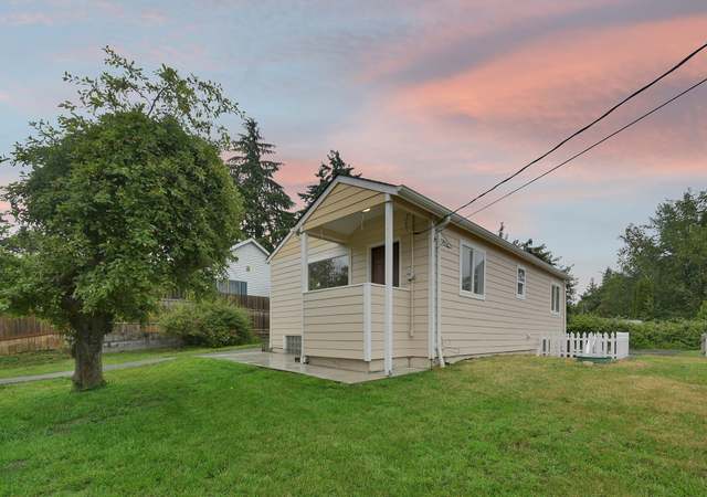 Photo of 416 Skylark Dr W, Bremerton, WA 98312