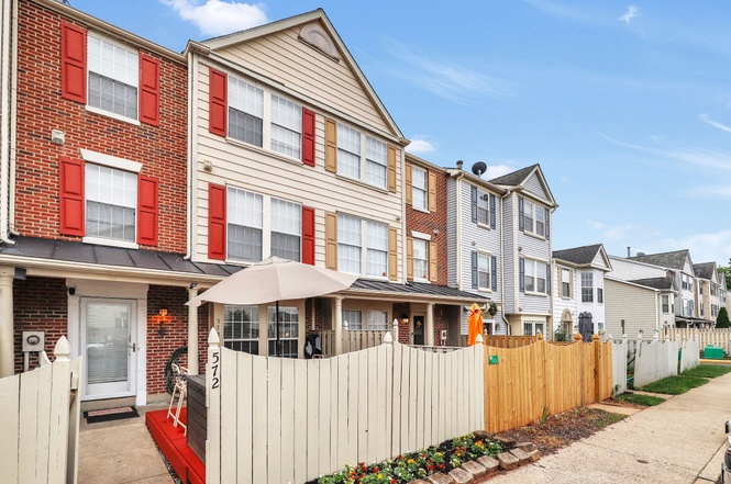 572 Cascade Way, Frederick, MD 21703 | MLS# MDFR2065758 | Redfin