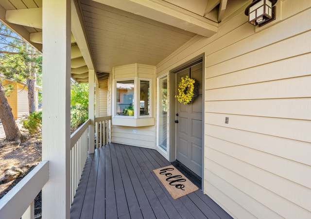 Property at 3035 NW Golf View Dr, Bend, OR 97703, 2 beds, 2 baths