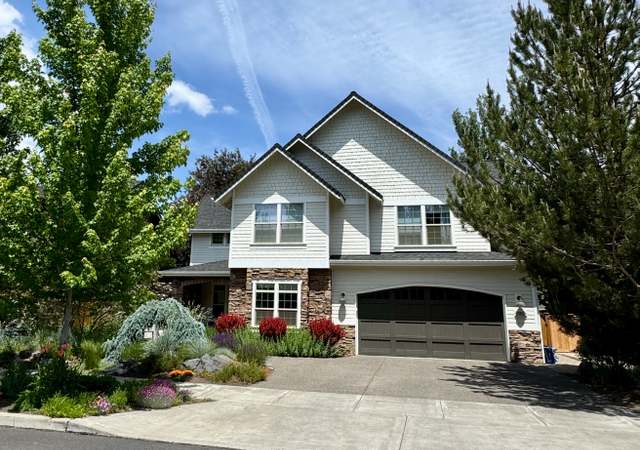 Property at 2932 NW Chianti Ln, Bend, OR 97703, 4 beds, 2.5 baths