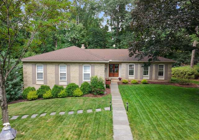 Property at 8800 Lynnhurst Dr, Fairfax, VA 22031, 4 beds, 3 baths