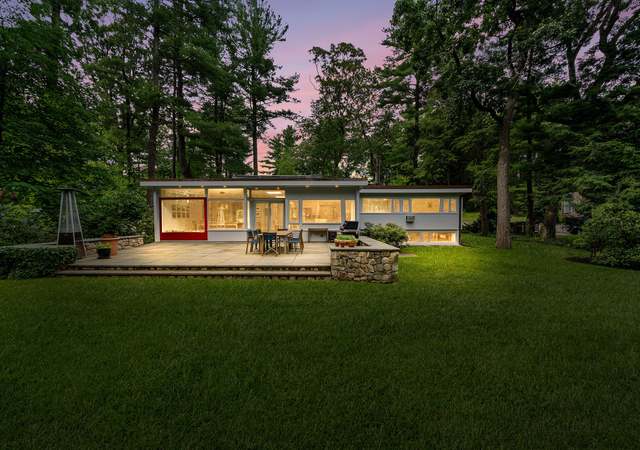 Photo of 32 Moon Hill Rd, Lexington, MA 02421