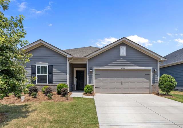Property at 4502 Bright Rd, Charlotte, NC 28214, 3 beds, 2 baths