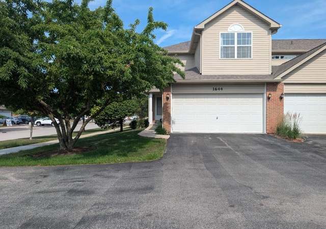 Property at 1644 Windward Ave, Naperville, IL 60563, 3 beds, 2.5 baths