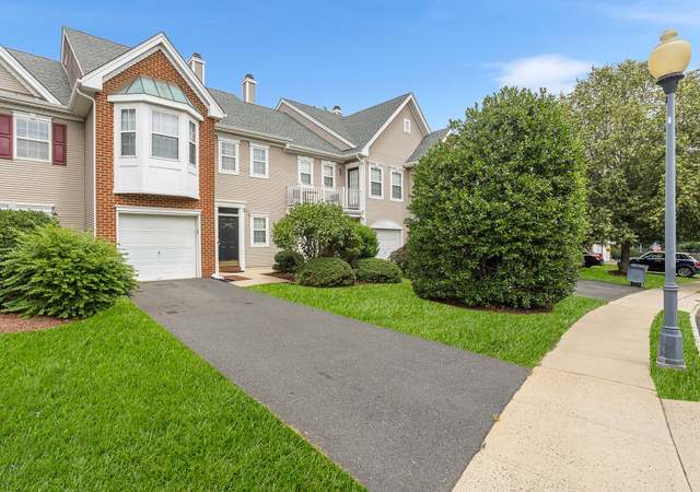 Property at 303 Bollen Ct, Pennington, NJ 08534, 2 beds, 2.5 baths