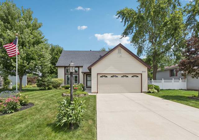 Property at 205 Plymouth Dr, Streamwood, IL 60107, 4 beds, 3 baths