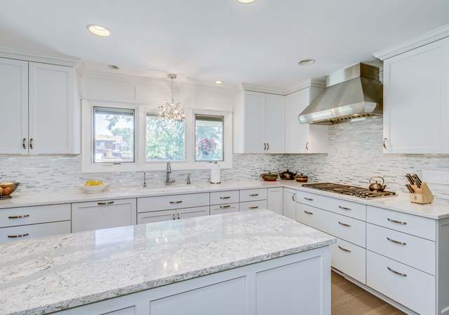Photo of 4605 W 62nd St, Edina, MN 55424