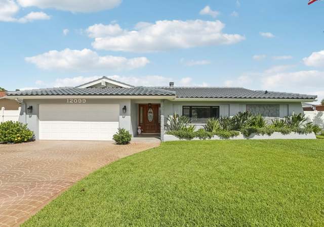 Property at 12099 Kay Dr, Seminole, FL 33772, 3 beds, 2 baths