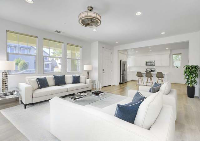 Property at 330 Pacifica Dr, Brentwood, CA 94513, 3 beds, 2.5 baths