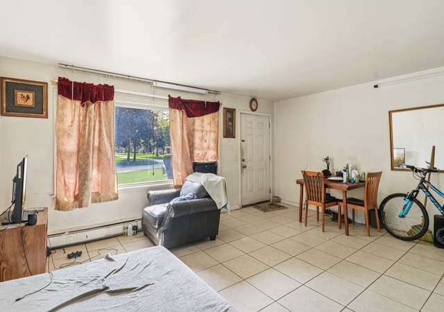 Photo of 1107 E Algonquin Rd #4, Arlington Heights, IL 60005