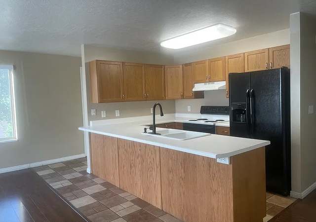 Photo of 9271 S Jefferson Ln W Unit 20B, Sandy, UT 84070