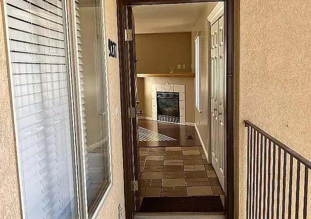 Photo of 9271 S Jefferson Ln W Unit 20B, Sandy, UT 84070