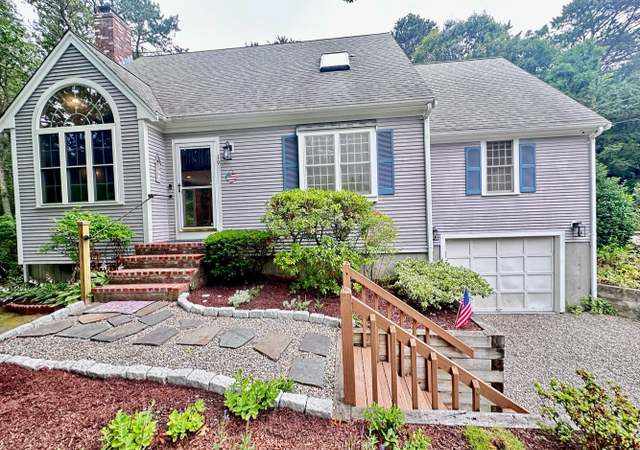 Property at 19 Mutiny Way, Mashpee, MA 02649, 3 beds, 2 baths