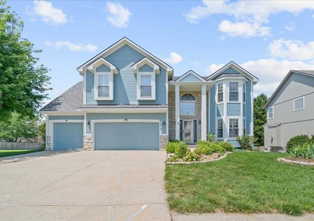 Photo of 2403 NW Cove Dr, Blue Springs, MO 64015
