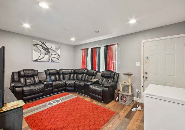 Photo of 341 W 109th St, Chicago, IL 60628