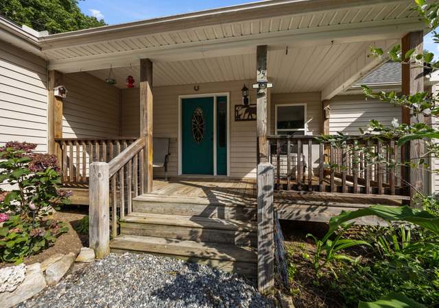 Photo of 55 Pine Bluff Rd, Black Mountain, NC 28792