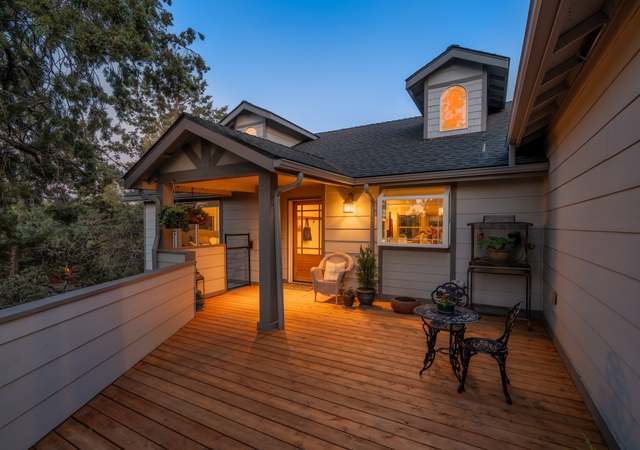 Property at 20019 Beaver Ln, Bend, OR 97703, 3 beds, 3 baths