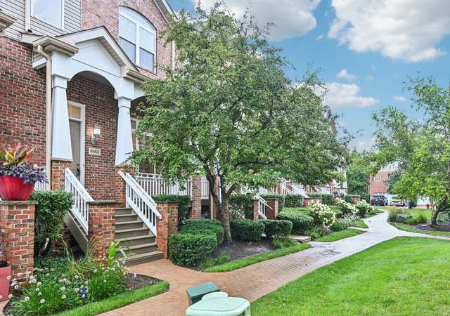 Property at 6143 River Bend Pl, Lisle, IL 60532, 2 beds, 2.5 baths