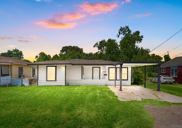 Property at 1728 Kansas St, La Marque, TX 77568, 4 beds, 2 baths