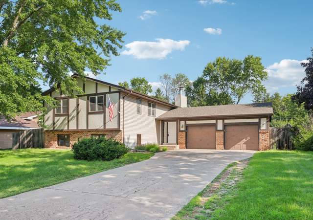 Property at 441 105th Ave NW, Coon Rapids, MN 55448, 4 beds, 3 baths