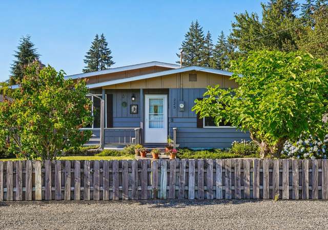 Property at 225 169th St S, Spanaway, WA 98387, 2 beds, 2 baths