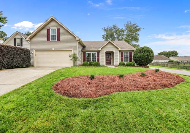 Property at 7224 Trifecta Ct, Harrisburg, NC 28075, 4 beds, 2 baths