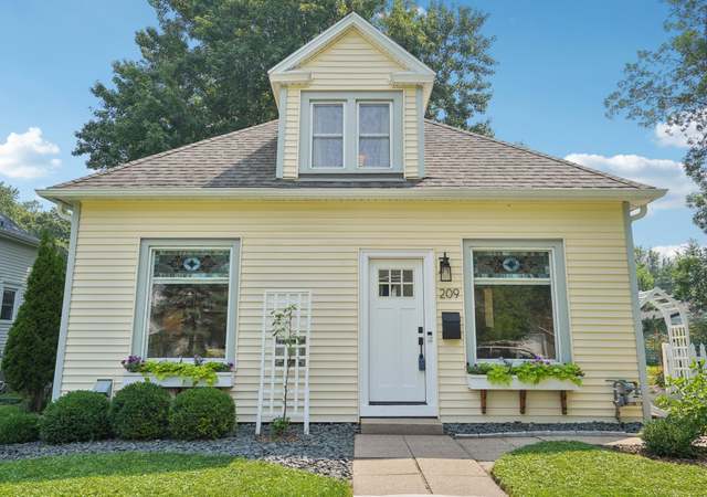 Photo of 209 8th Ave N, Hopkins, MN 55343