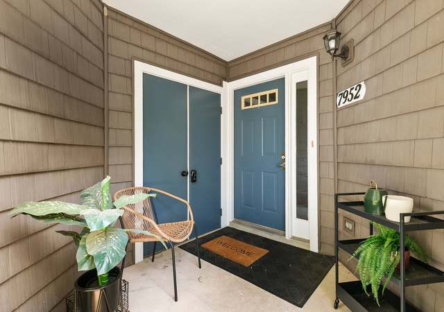 Photo of 7952 Mayfair Cir, Ellicott City, MD 21043
