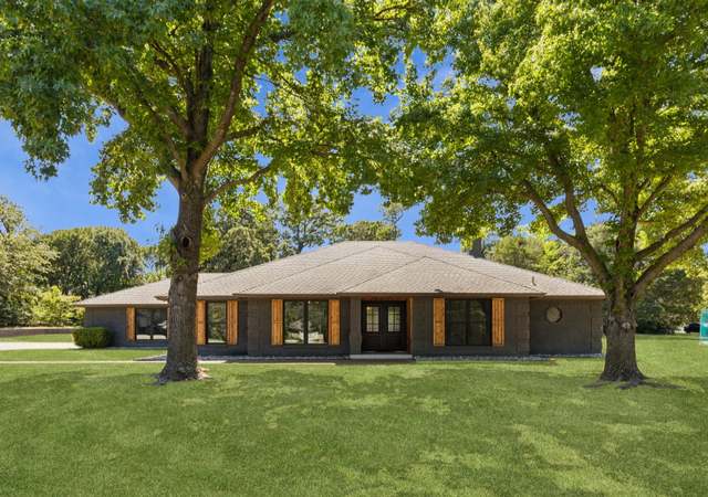 Property at 1210 Wood Creek Ln, Southlake, TX 76092, 4 beds, 3 baths