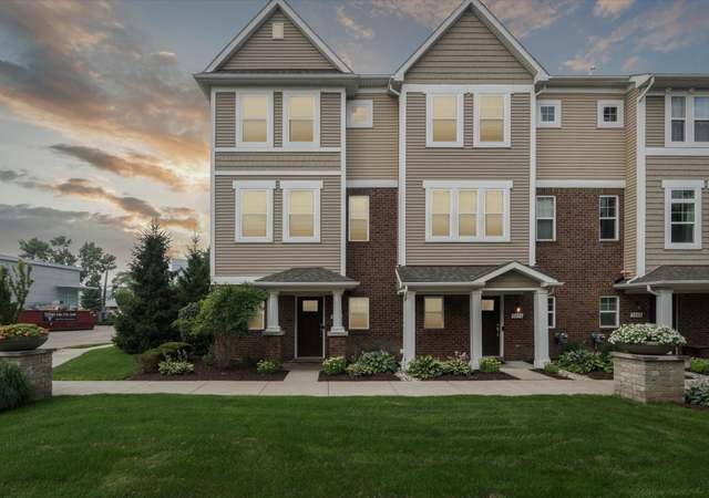 Property at 3076 Kilmer Dr, Troy, MI 48083, 2 beds, 2.5 baths