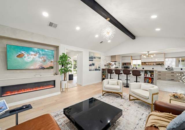Property at 2211 Pomeran Dr, Houston, TX 77080, 4 beds, 3.5 baths