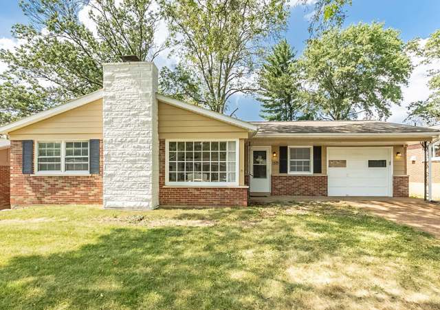 Property at 1575 Zurich Dr, Florissant, MO 63031, 3 beds, 2 baths