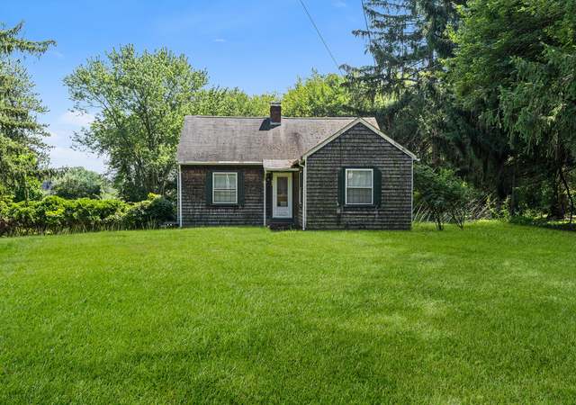 Property at 941 S Main St, Bellingham, MA 02019, 3 beds, 1 bath