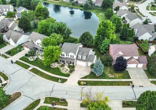 Photo of 1082 Sugar Maple Dr, Greenwood, IN 46143