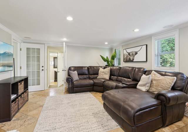 Photo of 7241 13th St N, St Petersburg, FL 33702