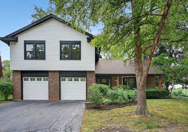 Property at 3961 Whispering Trails Dr, Hoffman Estates, IL 60192, 4 beds, 2.5 baths