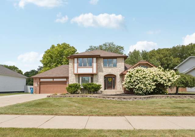 Property at 1218 Lakeview Dr, Schererville, IN 46375, 4 beds, 2.5 baths
