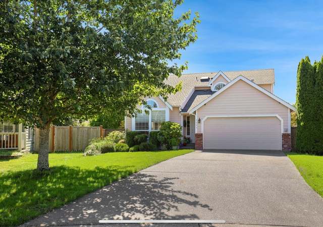 Property at 4809 NE 18th St, Renton, WA 98059, 4 beds, 2.5 baths