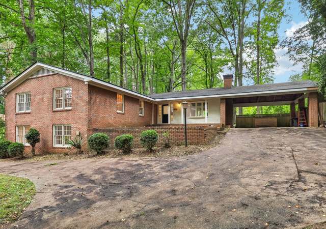 Property at 2279 Lyle Rd, Atlanta, GA 30337, 5 beds, 3 baths