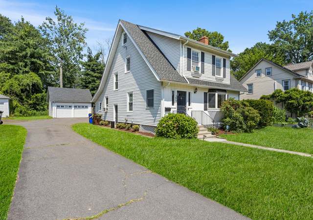 Property at 192 Warrenton Ave, West Hartford, CT 06119, 3 beds, 1.5 baths