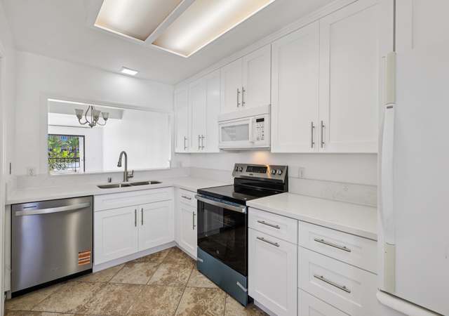 Property at 3525 Lebon Dr #304, San Diego, CA 92122, 3 beds, 2 baths