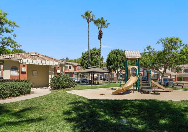 Photo of 12 Chapala Ct, Lake Forest, CA 92610