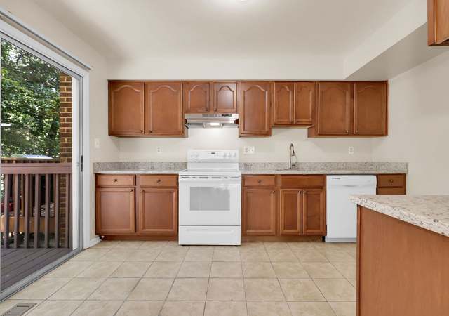 Photo of 10119 Maple Leaf Dr, Gaithersburg, MD 20886