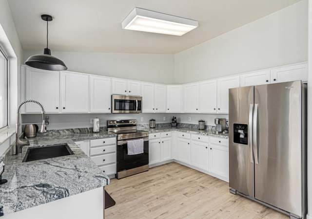 Property at 20037 N 110th Ln, Sun City, AZ 85373, 3 beds, 2 baths