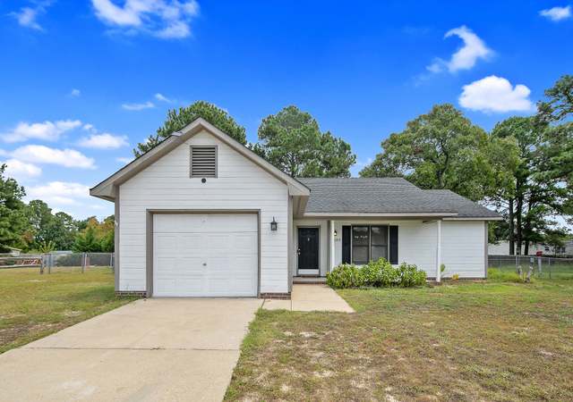 Property at 4583 Pennystone Dr, Fayetteville, NC 28306, 3 beds, 2 baths