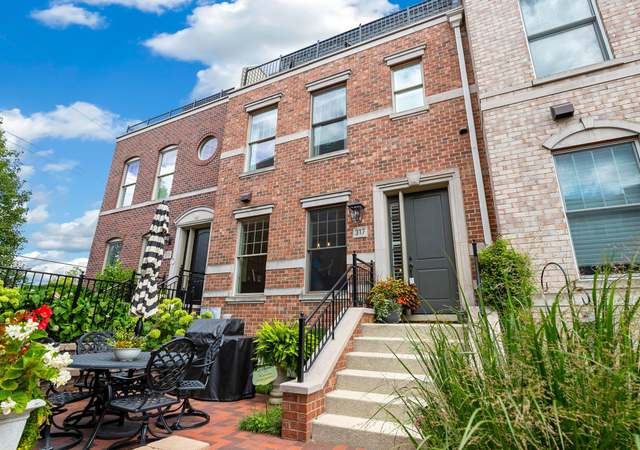 Property at 317 E Liberty Dr, Wheaton, IL 60187, 2 beds, 3.5 baths