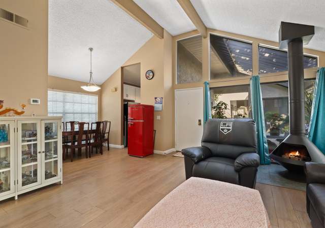 Photo of 2532 W Macarthur Blvd Unit B, Santa Ana, CA 92704